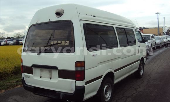 Acheter Occasion Voiture Toyota Hiace Blanc à Chilanga, Lusaka