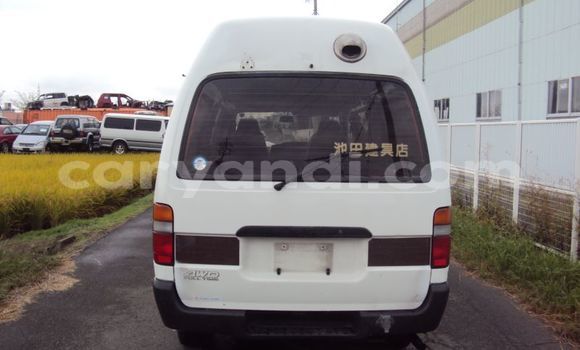 Buy Used Toyota Hiace White Car in Chilanga in Lusaka Buy Used Toyota Hiace White Car in Chilanga in Lusaka