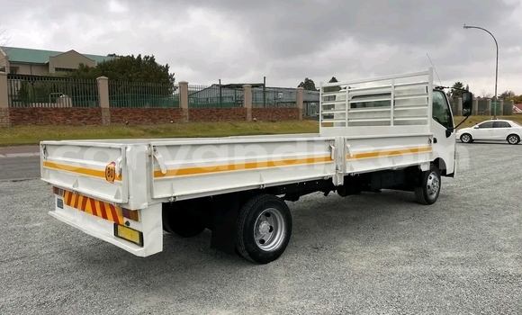 Buy Used Toyota Dyna White Truck in Chilanga in Lusaka