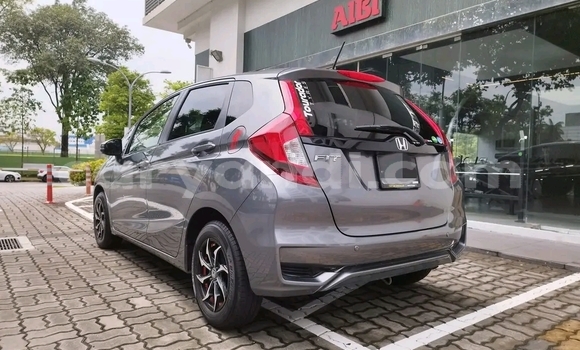 Tenga Tsaru Honda Fit Shuttle Sirivha Mota in Chilanga in Lusaka Tenga Tsaru Honda Fit Shuttle Sirivha Mota in Chilanga in Lusaka