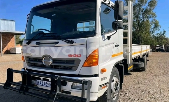 Tenga Tsaru Mitsubishi Canter Chena Rori in Chilanga in Lusaka Tenga Tsaru Mitsubishi Canter Chena Rori in Chilanga in Lusaka