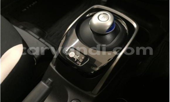 Acheter Occasion Voiture Nissan Note Gris à Chilanga, Lusaka Acheter Occasion Voiture Nissan Note Gris à Chilanga, Lusaka