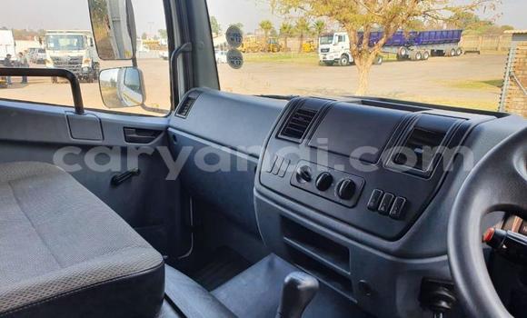 Nunua Ilio tumika Mitsubishi Fuso Nyeupe Lori ndani ya Chilanga nchini Lusaka Nunua Ilio tumika Mitsubishi Fuso Nyeupe Lori ndani ya Chilanga nchini Lusaka