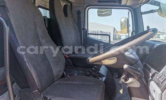 Nunua Ilio tumika Mitsubishi Fuso Nyeupe Lori ndani ya Chilanga nchini Lusaka Nunua Ilio tumika Mitsubishi Fuso Nyeupe Lori ndani ya Chilanga nchini Lusaka