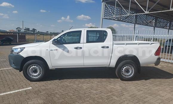 Acheter Occasion Voiture Toyota Hilux Blanc à Chilanga, Lusaka Acheter Occasion Voiture Toyota Hilux Blanc à Chilanga, Lusaka