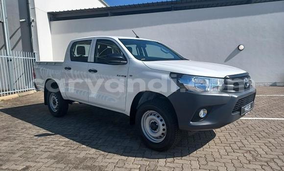 Tenga Tsaru Toyota Hilux Chena Mota in Chilanga in Lusaka Tenga Tsaru Toyota Hilux Chena Mota in Chilanga in Lusaka