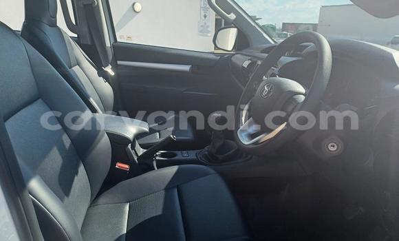 Tenga Tsaru Toyota Hilux Chena Mota in Chilanga in Lusaka Tenga Tsaru Toyota Hilux Chena Mota in Chilanga in Lusaka