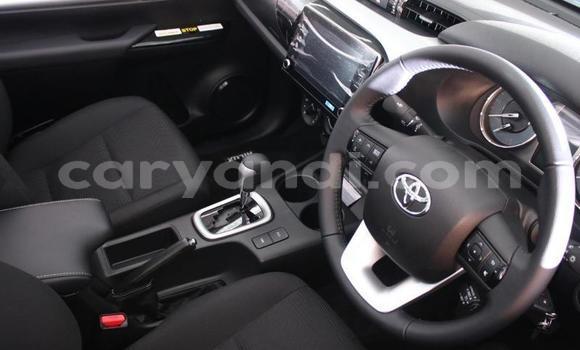 Tenga Tsaru Toyota Hilux Chena Mota in Chilanga in Lusaka Tenga Tsaru Toyota Hilux Chena Mota in Chilanga in Lusaka