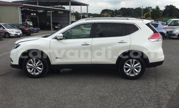 Buy Used Nissan X–Trail White Car in Lusaka in Zambia Buy Used Nissan X–Trail White Car in Lusaka in Zambia