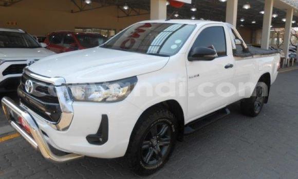 Tenga Tsaru Toyota Hilux Chena Mota in Chililabombwe in Copperbelt Tenga Tsaru Toyota Hilux Chena Mota in Chililabombwe in Copperbelt