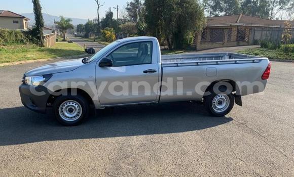 Buy Used Toyota Hilux Silver Car in Chilanga in Lusaka Buy Used Toyota Hilux Silver Car in Chilanga in Lusaka