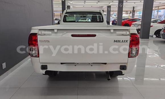 Acheter Occasion Voiture Toyota Hilux Blanc à Chingola, Zambie Acheter Occasion Voiture Toyota Hilux Blanc à Chingola, Zambie