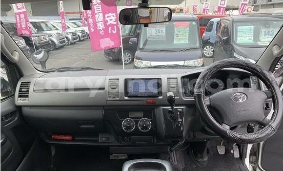 Buy Used Toyota Hiace White Car in Chingola in Zambia Buy Used Toyota Hiace White Car in Chingola in Zambia