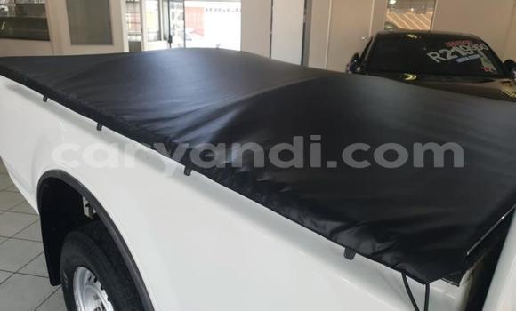 Buy Used Isuzu KB White Car in Chilanga in Lusaka Buy Used Isuzu KB White Car in Chilanga in Lusaka