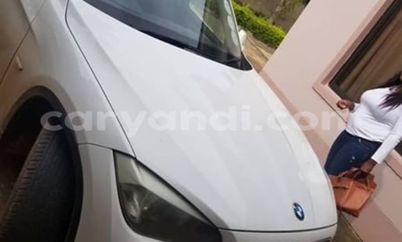Acheter Occasion Voiture BMW X1 Blanc à Lusaka, Zambie Acheter Occasion Voiture BMW X1 Blanc à Lusaka, Zambie