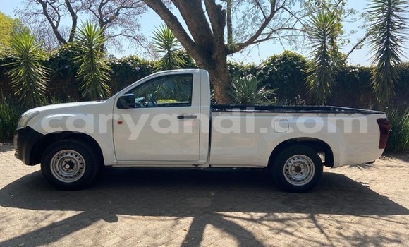 Buy Used Isuzu D–MAX White Car in Chingola in Zambia Buy Used Isuzu D–MAX White Car in Chingola in Zambia