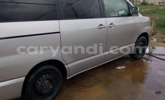 Acheter Occasion Voiture Toyota Noah Gris à Lusaka, Zambie Acheter Occasion Voiture Toyota Noah Gris à Lusaka, Zambie