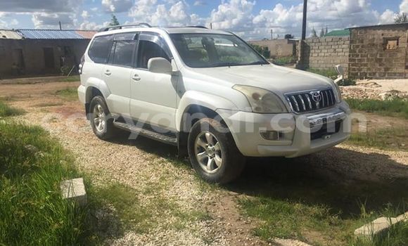 Acheter Occasion Voiture Toyota Land Cruiser Prado Blanc à Lusaka, Zambie Acheter Occasion Voiture Toyota Land Cruiser Prado Blanc à Lusaka, Zambie