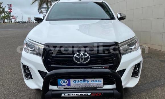 Nunua Ilio tumika Toyota Hilux Nyeupe Gari ndani ya Chipata nchini Zambia