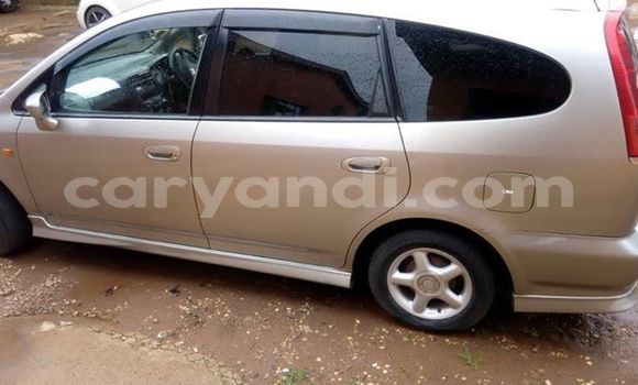 Acheter Occasion Voiture Honda Stream Gris à Lusaka, Zambie Acheter Occasion Voiture Honda Stream Gris à Lusaka, Zambie