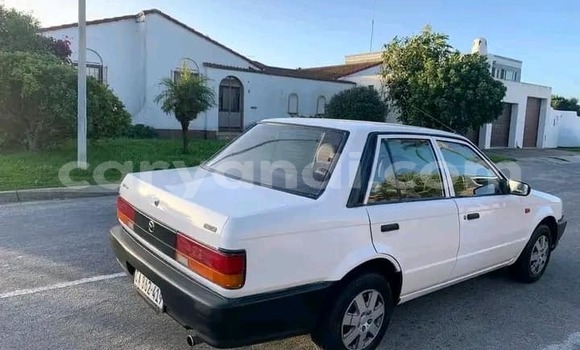 Acheter Occasion Voiture Mazda 323 Blanc à Lusaka, Zambie Acheter Occasion Voiture Mazda 323 Blanc à Lusaka, Zambie