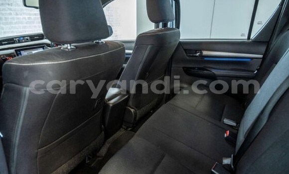 Buy Used Toyota Hilux White Car in Chilanga in Lusaka Buy Used Toyota Hilux White Car in Chilanga in Lusaka