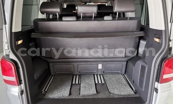 Acheter Occasion Voiture Volkswagen Caravelle Blanc à Lusaka, Zambie Acheter Occasion Voiture Volkswagen Caravelle Blanc à Lusaka, Zambie