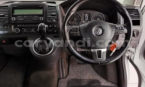 Acheter Occasion Voiture Volkswagen Caravelle Blanc à Lusaka, Zambie Acheter Occasion Voiture Volkswagen Caravelle Blanc à Lusaka, Zambie