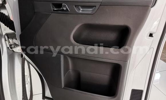 Acheter Occasion Voiture Volkswagen Caravelle Blanc à Lusaka, Zambie Acheter Occasion Voiture Volkswagen Caravelle Blanc à Lusaka, Zambie