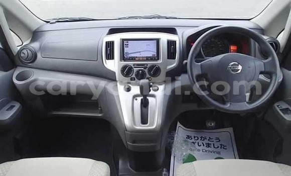 Nunua Ilio tumika Nissan NV200 Nyeupe Gari ndani ya Lusaka nchini Zambia Nunua Ilio tumika Nissan NV200 Nyeupe Gari ndani ya Lusaka nchini Zambia