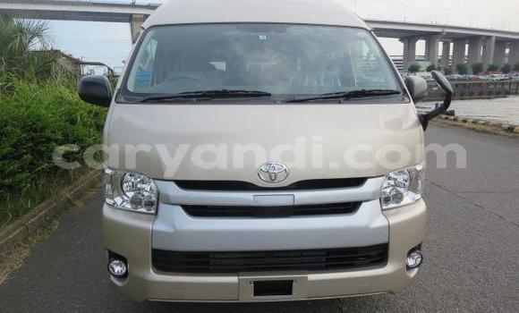 Nunua Ilio tumika Toyota Hiace Nyingine Gari ndani ya Chilanga nchini Lusaka Nunua Ilio tumika Toyota Hiace Nyingine Gari ndani ya Chilanga nchini Lusaka