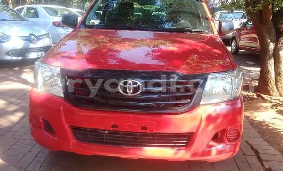 Acheter Occasion Voiture Toyota Hilux Rouge à Lusaka, Zambie Acheter Occasion Voiture Toyota Hilux Rouge à Lusaka, Zambie