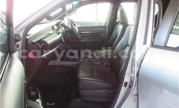 Acheter Occasion Voiture Toyota Hilux Gris à Lusaka, Zambie Acheter Occasion Voiture Toyota Hilux Gris à Lusaka, Zambie