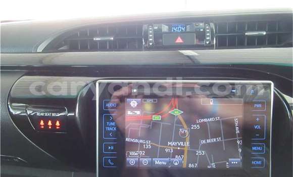 Acheter Occasion Voiture Toyota Hilux Gris à Lusaka, Zambie Acheter Occasion Voiture Toyota Hilux Gris à Lusaka, Zambie