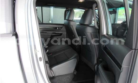 Acheter Occasion Voiture Toyota Hilux Gris à Lusaka, Zambie Acheter Occasion Voiture Toyota Hilux Gris à Lusaka, Zambie