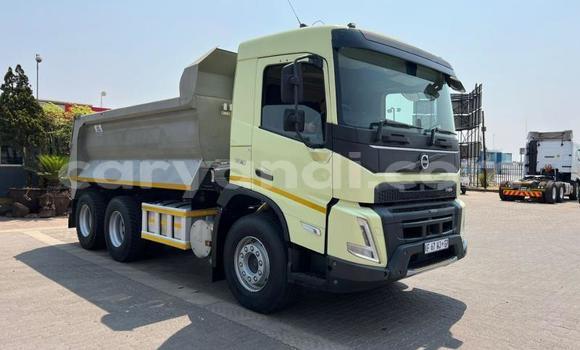 Tenga Tsaru Volvo FL Beige Rori in Lusaka in Zambia Tenga Tsaru Volvo FL Beige Rori in Lusaka in Zambia