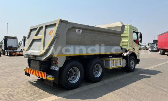 Tenga Tsaru Volvo FL Beige Rori in Lusaka in Zambia Tenga Tsaru Volvo FL Beige Rori in Lusaka in Zambia