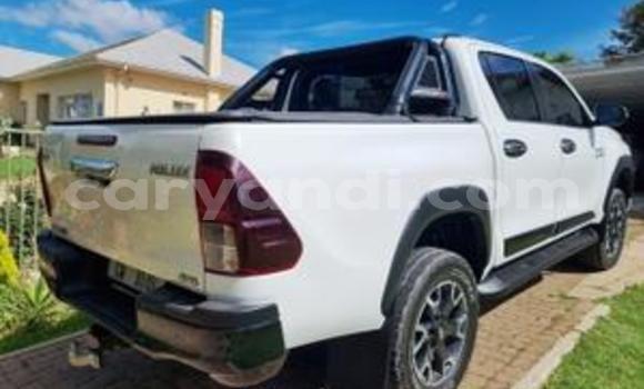 Tenga Tsaru Toyota Hiluxe Revo Chena Mota in Lusaka in Zambia Tenga Tsaru Toyota Hiluxe Revo Chena Mota in Lusaka in Zambia