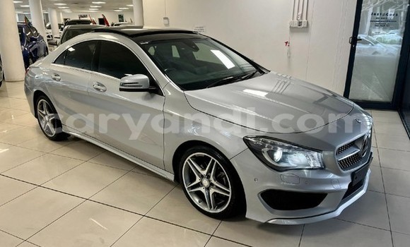 Acheter Occasion Voiture Mercedes‒Benz CLA-klasse AMG Gris à Lusaka, Zambie Acheter Occasion Voiture Mercedes‒Benz CLA-klasse AMG Gris à Lusaka, Zambie