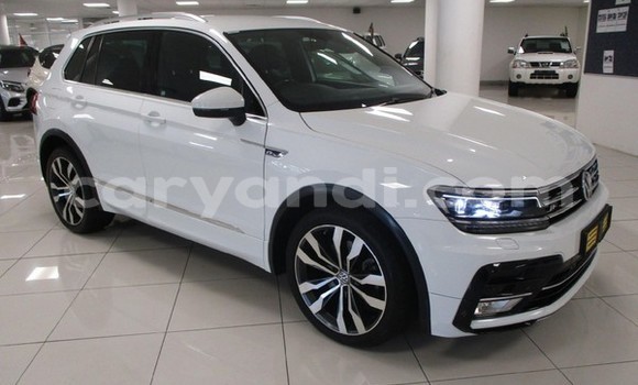Acheter Occasion Voiture Volkswagen Tiguan Blanc à Lusaka, Zambie