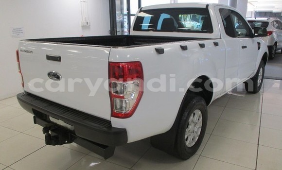 Nunua Ilio tumika Ford Ranger Nyeupe Gari ndani ya Lusaka nchini Zambia Nunua Ilio tumika Ford Ranger Nyeupe Gari ndani ya Lusaka nchini Zambia