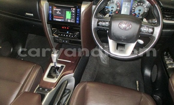 Acheter Occasion Voiture Toyota Fortuner Blanc à Lusaka, Zambie Acheter Occasion Voiture Toyota Fortuner Blanc à Lusaka, Zambie