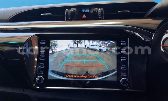 Buy Used Toyota Hilux White Car in Chilanga in Lusaka Buy Used Toyota Hilux White Car in Chilanga in Lusaka