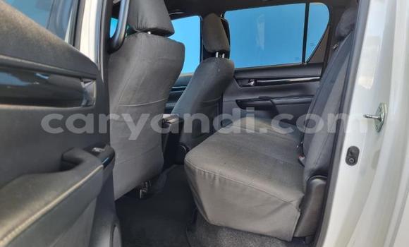 Buy Used Toyota Hilux White Car in Chilanga in Lusaka Buy Used Toyota Hilux White Car in Chilanga in Lusaka