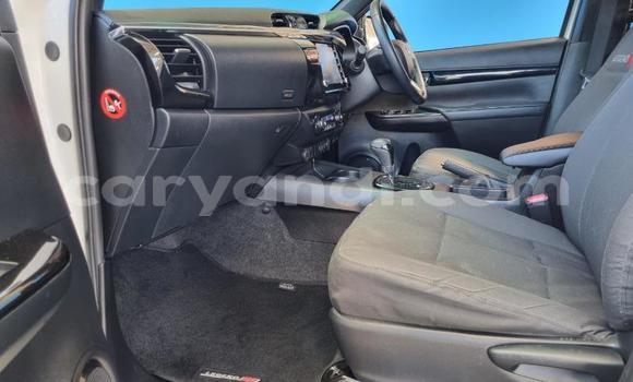 Buy Used Toyota Hilux White Car in Chilanga in Lusaka Buy Used Toyota Hilux White Car in Chilanga in Lusaka