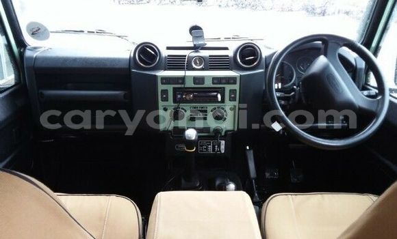 Acheter Occasion Voiture Land Rover Defender Vert à Livingstone, Zambie Acheter Occasion Voiture Land Rover Defender Vert à Livingstone, Zambie