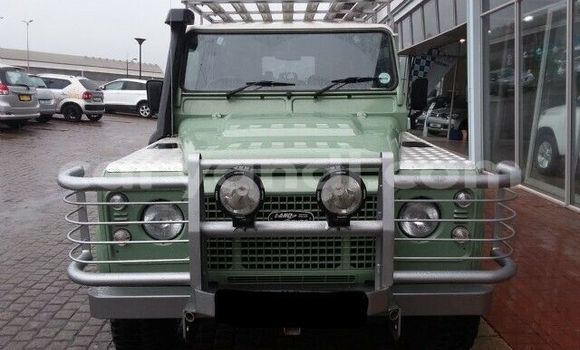 Acheter Occasion Voiture Land Rover Defender Vert à Livingstone, Zambie Acheter Occasion Voiture Land Rover Defender Vert à Livingstone, Zambie