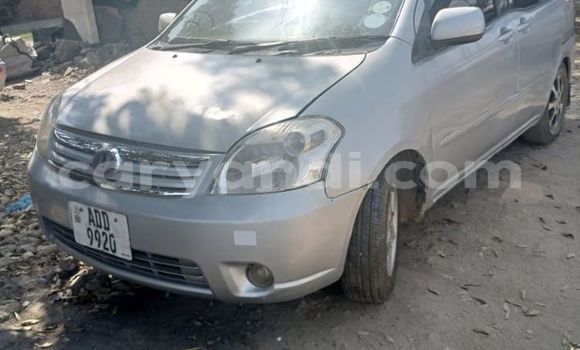 Acheter Occasion Voiture Toyota Raum Gris à Kitwe, Zambie