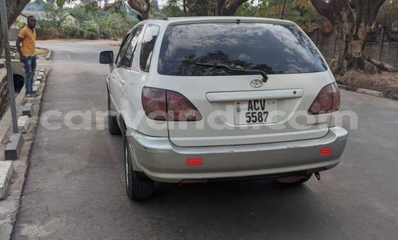 Buy Used Toyota Harrier White Car in Kitwe in Zambia Buy Used Toyota Harrier White Car in Kitwe in Zambia