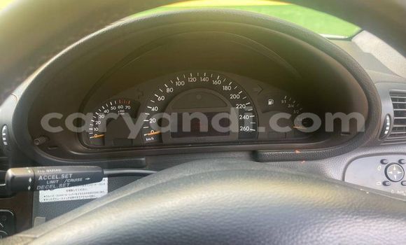 Buy Used Mercedes‒Benz C–Class White Car in Ndola in Zambia Buy Used Mercedes‒Benz C–Class White Car in Ndola in Zambia